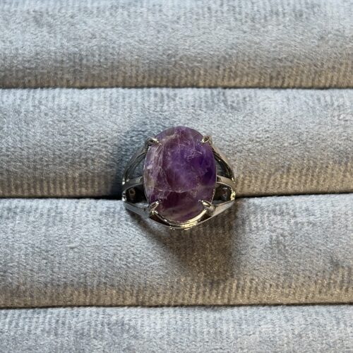 Amethyst Oval Ring