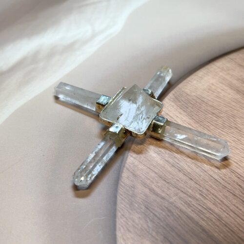 Clear Quartz Energy Generator