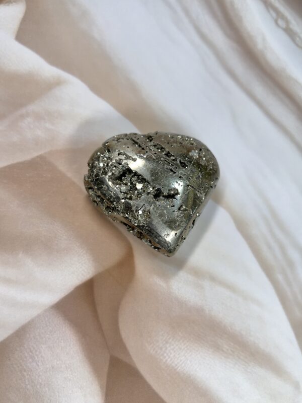 Peru Pyrite Heart 175 GM