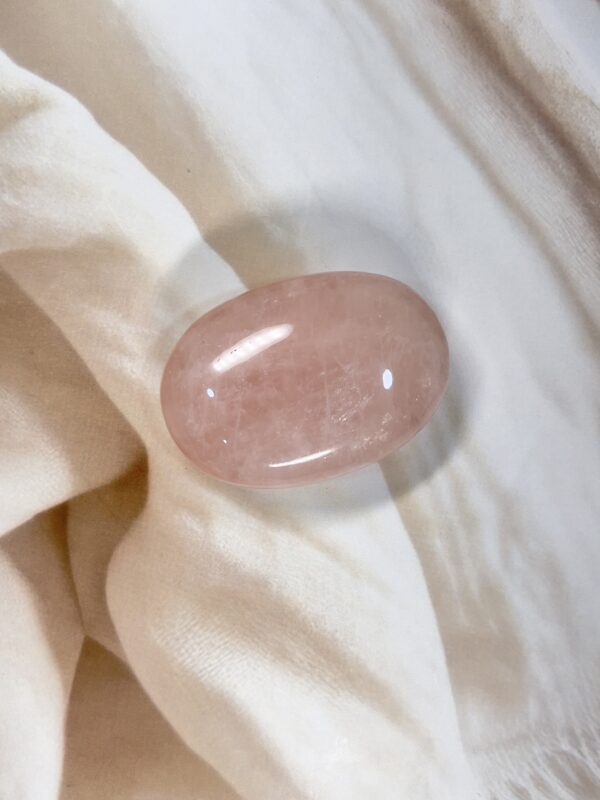 Rose Quartz Palm Stone 140 GM