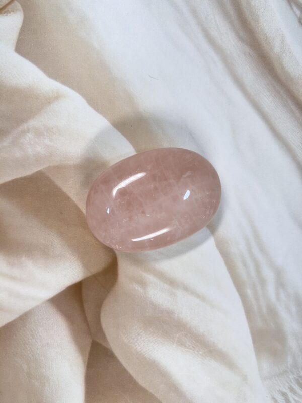 Rose Quartz Palm Stone 140 GM