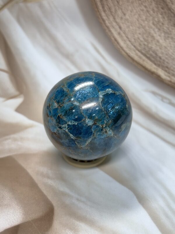 IMG_0388 Blue Apatite Sphere 383 GM