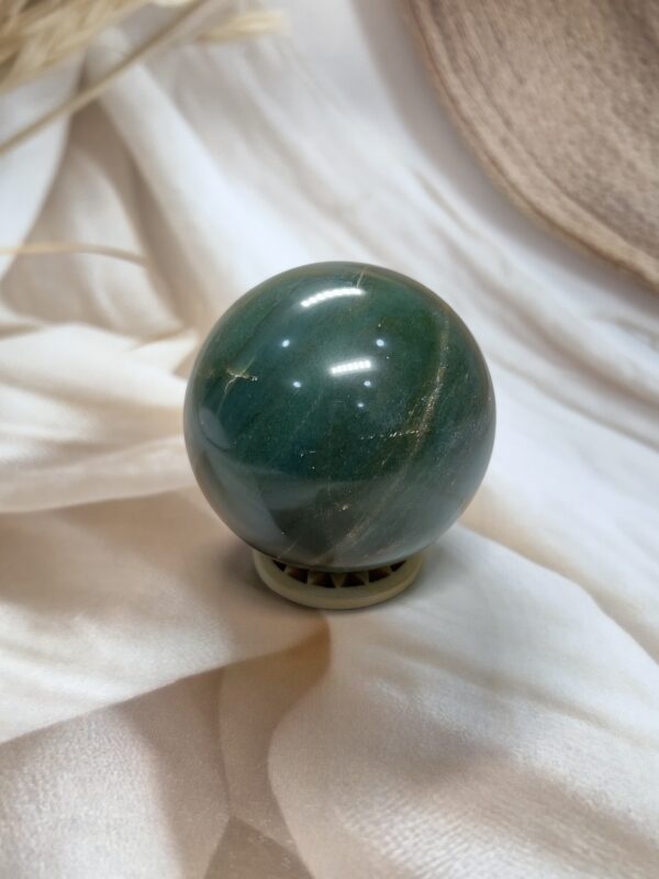 Green Jade Sphere 293 GM