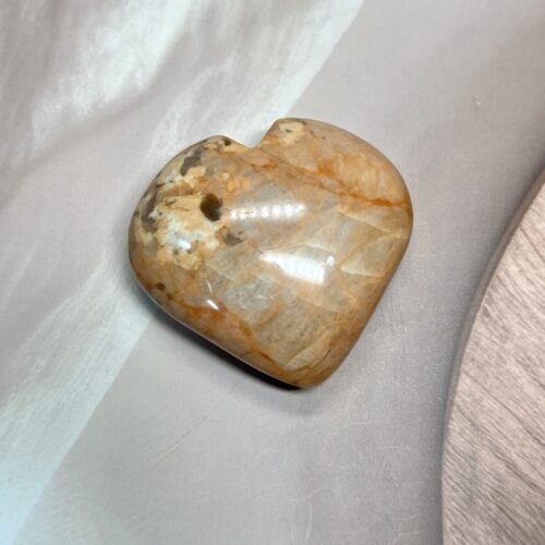 Peach Moonstone Heart 138 GM