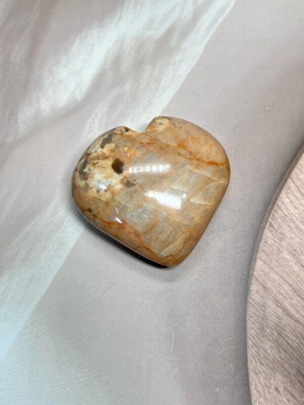 Peach Moonstone Heart 138 GM