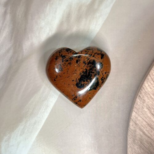 Mahogany Obsidian Heart 118 GM