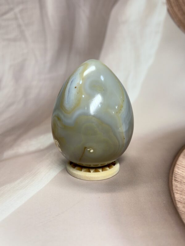 IMG_0466 Gray Banded Agate Egg 210 GM