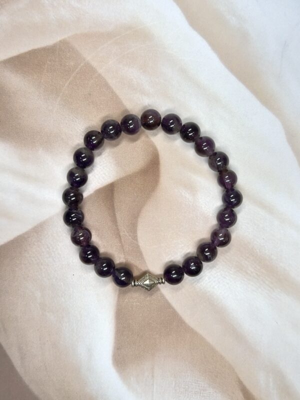 Amethyst Bracelet | 7.5 Inch | 8MM