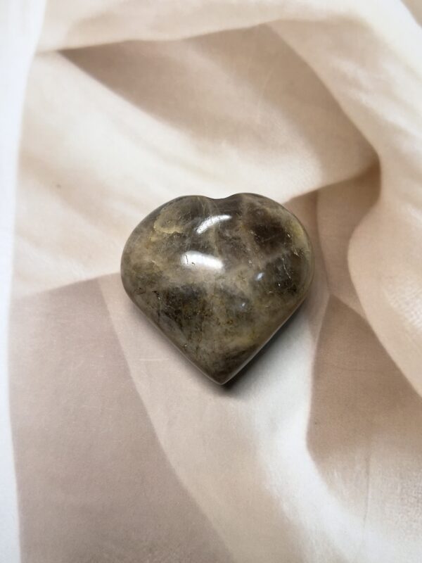 Black Moonstone Heart 92 GM