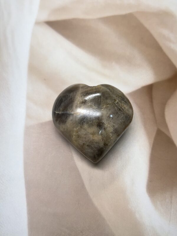 Black Moonstone Heart 92 GM