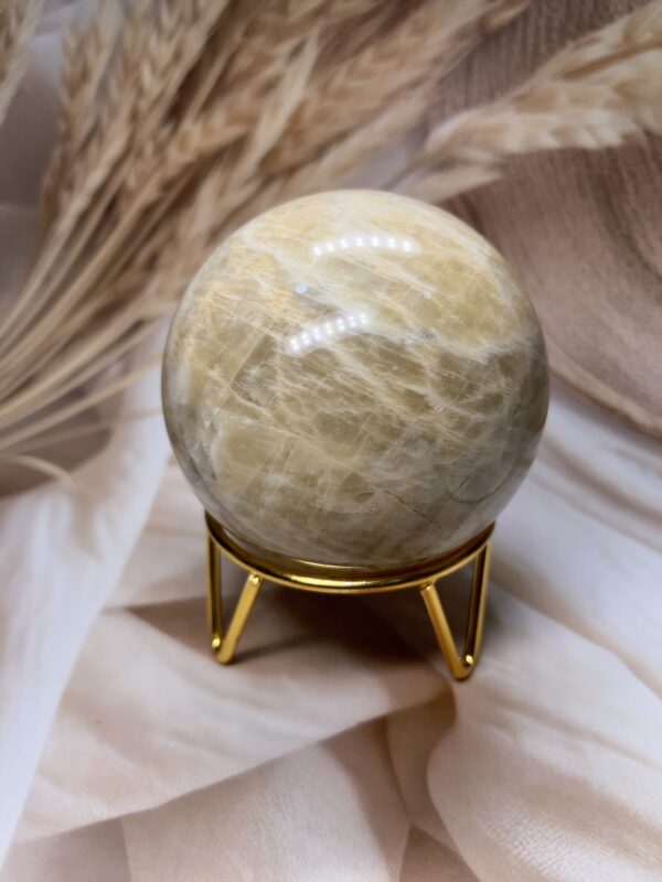 Exclusive Cream Moonstone Sphere | 1.372 KG