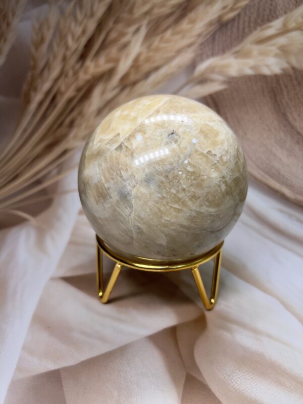 Exclusive Cream Moonstone Sphere | 1.372 KG