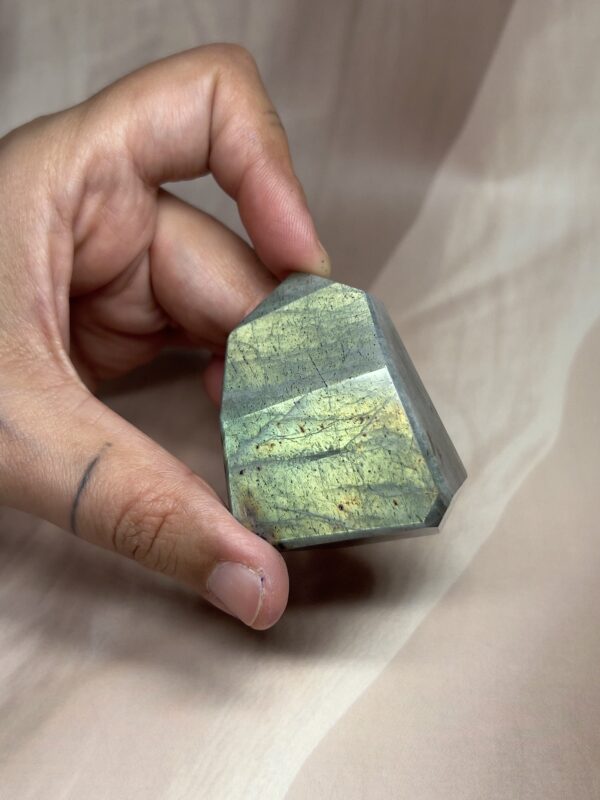 Green-Flash Labradorite Freeform | 85 GM