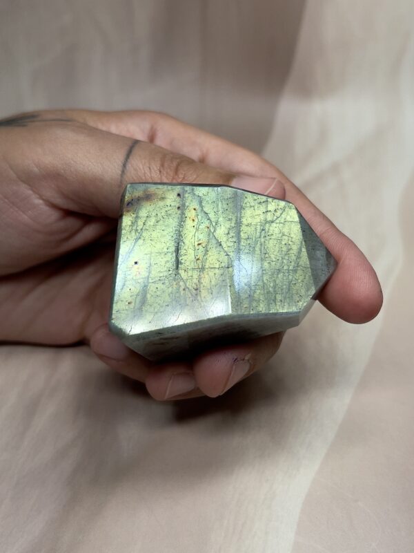 Green-Flash Labradorite Freeform | 85 GM
