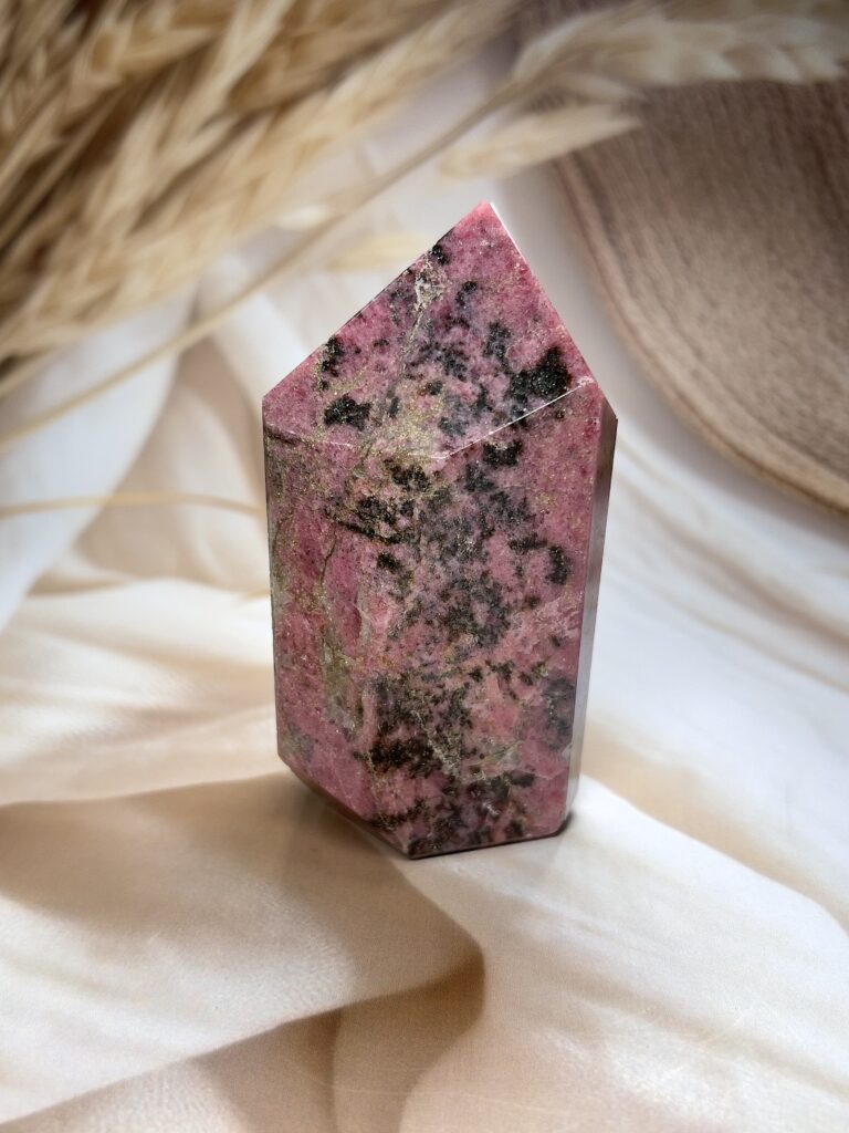 Rhodonite Freeform | 375 GM