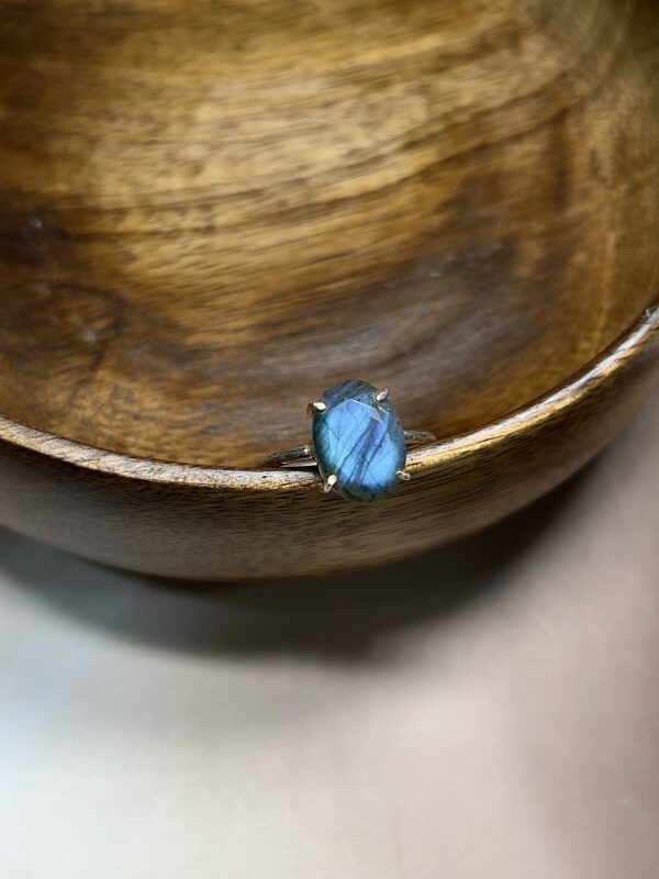 Faceted Electric-Blue Flash Labradorite Ring | German Silver